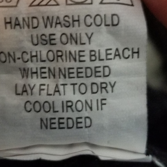 Kirra black cropped long sleeve sweater - Picture 2 of 6